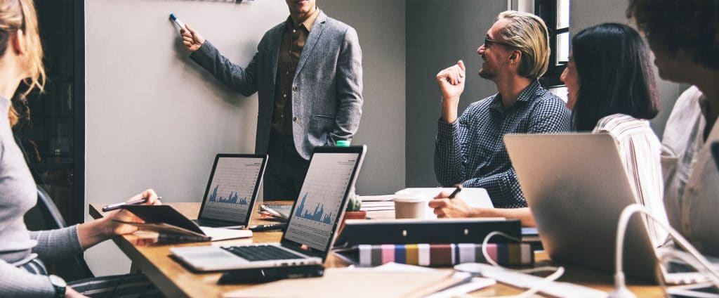 10 Benefits of Hiring an Ecommerce Marketing Agency